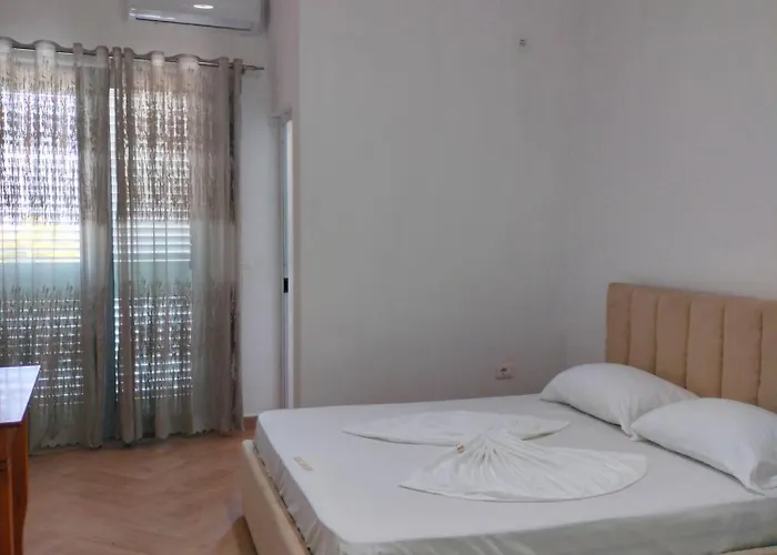 Reardi Otel Bisht Kamez