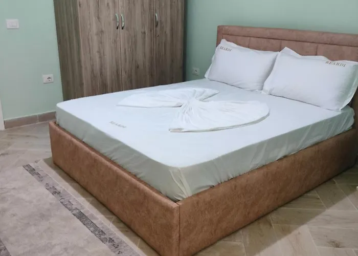 Reardi Otel Bisht Kamez